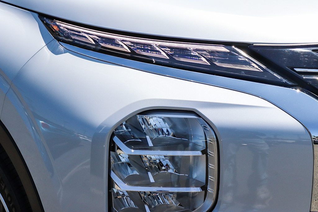 Thumbnail: 2024 Mitsubishi Outlander - 6