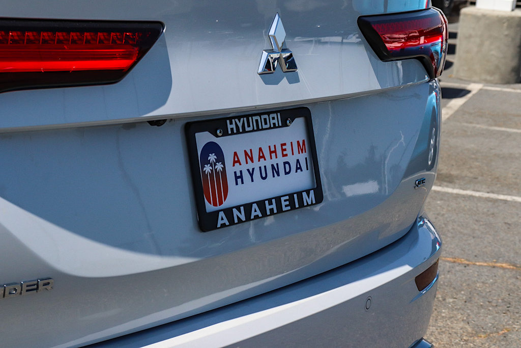 Thumbnail: 2024 Mitsubishi Outlander - 21