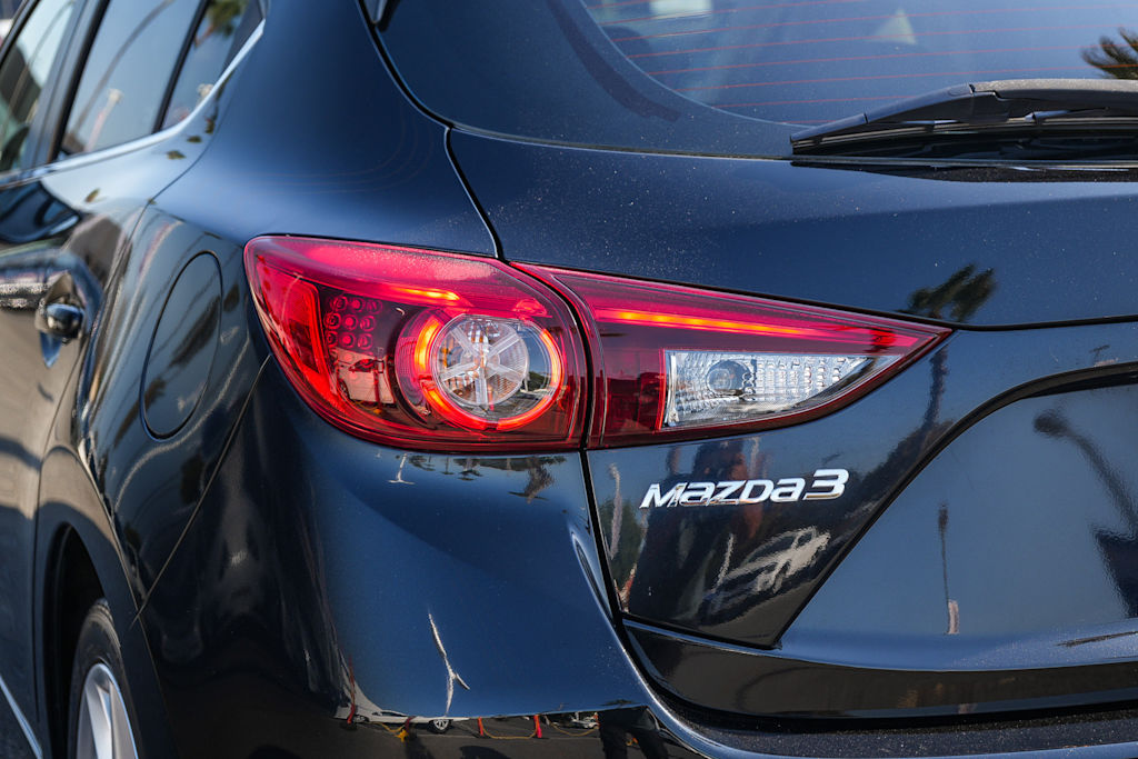 Thumbnail: 2017 Mazda Mazda3 - 21