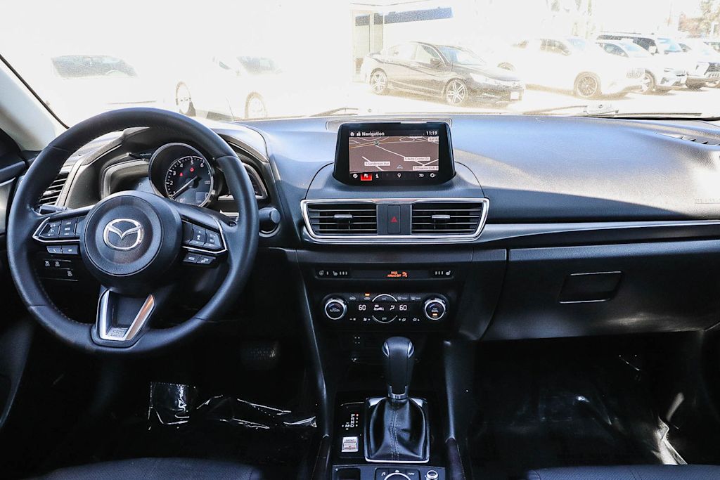 Thumbnail: 2017 Mazda Mazda3 - 2
