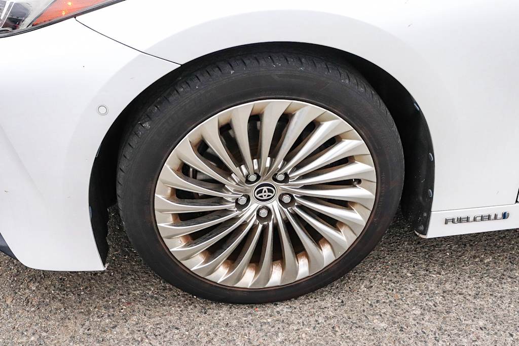 Thumbnail: 2021 Toyota Mirai - 18
