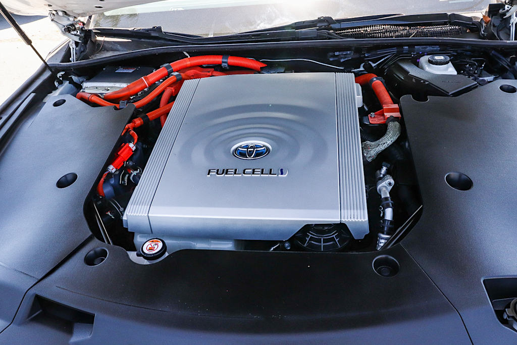 Thumbnail: 2021 Toyota Mirai - 8