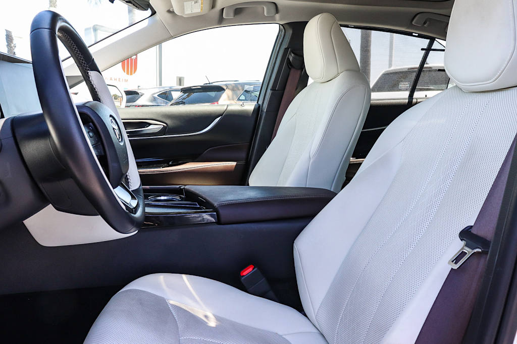 Thumbnail: 2021 Toyota Mirai - 11