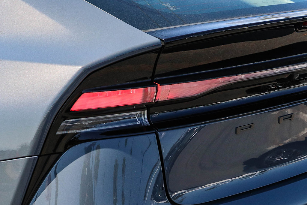Thumbnail: 2024 Toyota Prius Prime - 18