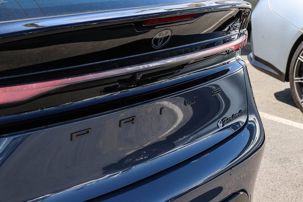 Thumbnail: 2024 Toyota Prius Prime - 19