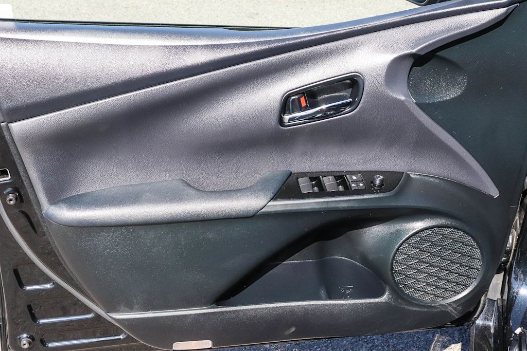 Thumbnail: 2021 Toyota Prius Prime - 28