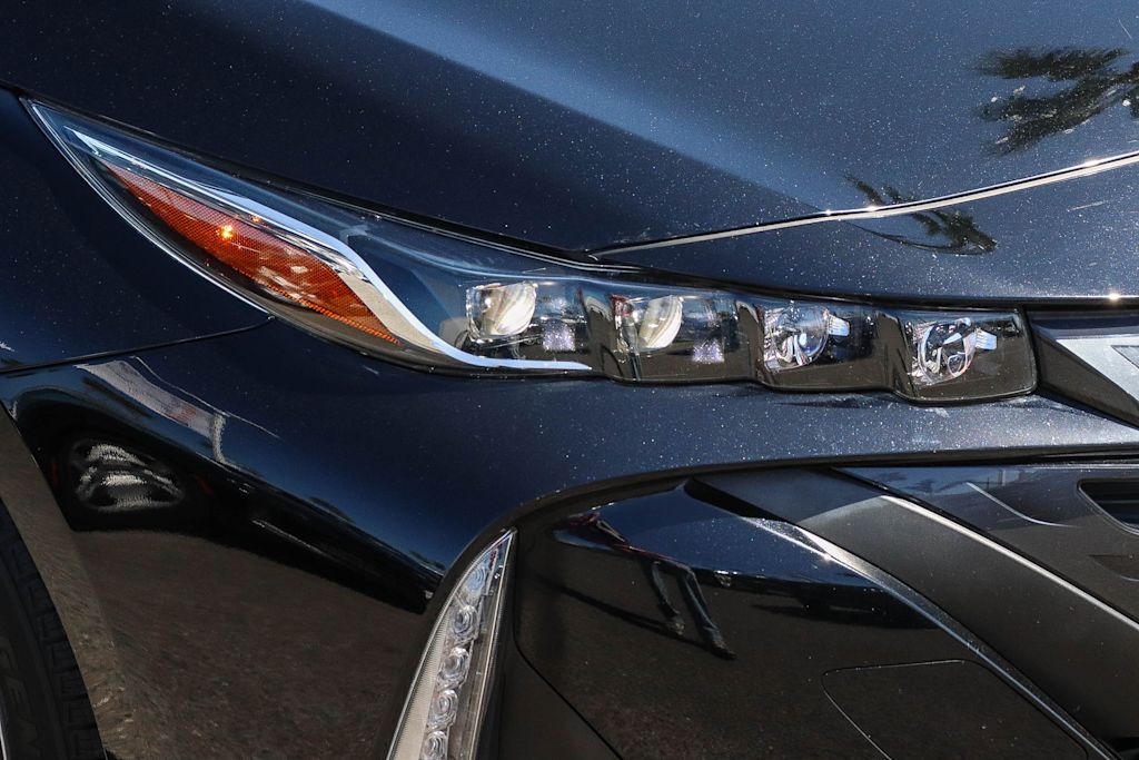 Thumbnail: 2021 Toyota Prius Prime - 6
