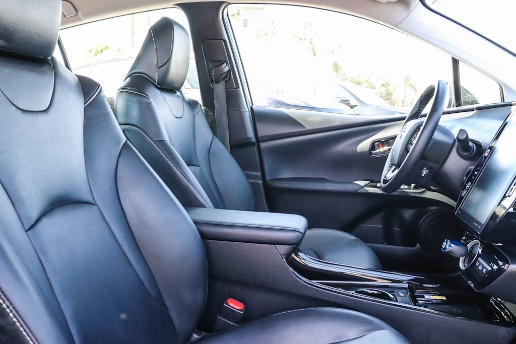 Thumbnail: 2021 Toyota Prius Prime - 10