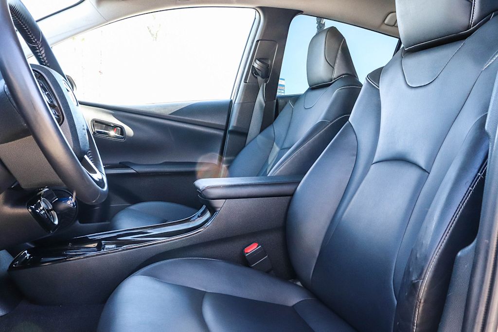 Thumbnail: 2022 Toyota Prius Prime - 10