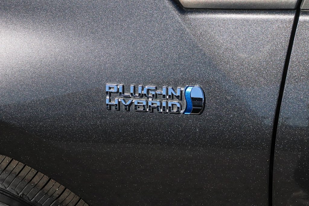 Thumbnail: 2022 Toyota Prius Prime - 21