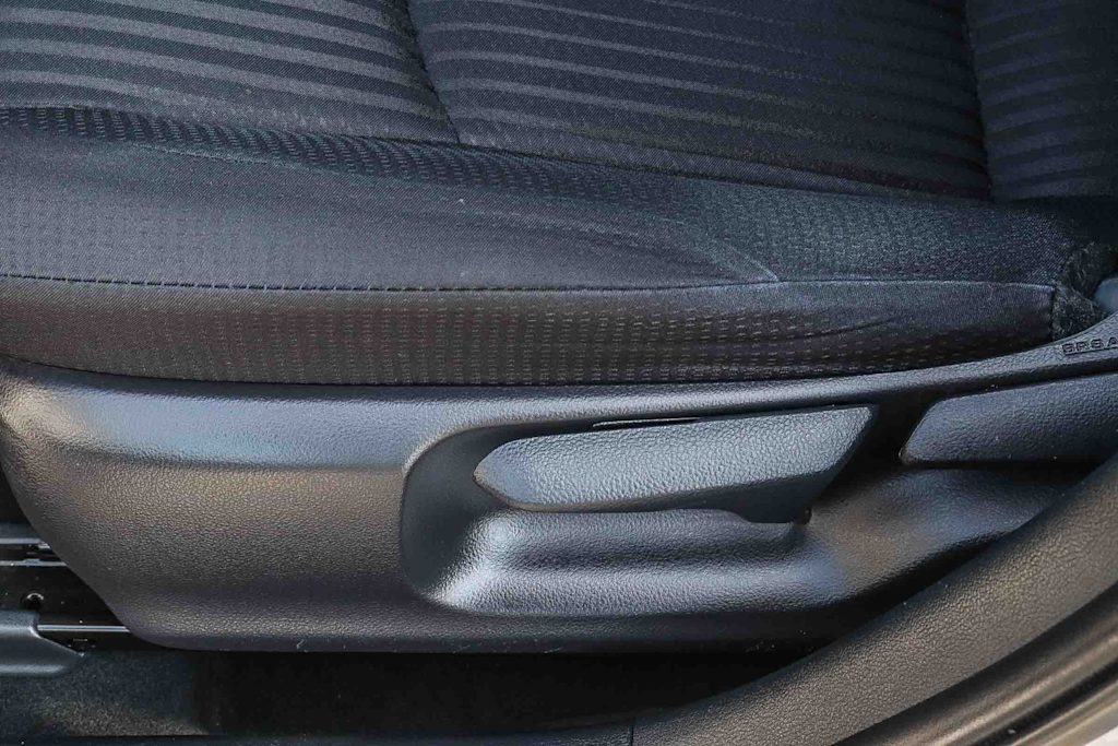 Thumbnail: 2020 Toyota Prius Prime - 30