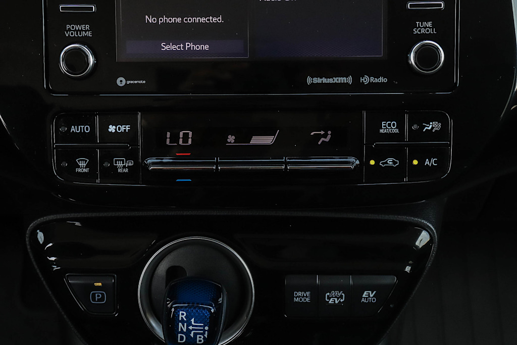 Thumbnail: 2020 Toyota Prius Prime - 23