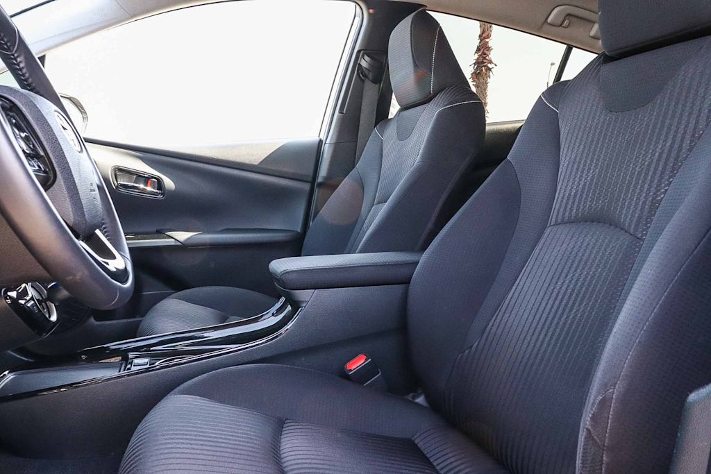 Thumbnail: 2020 Toyota Prius Prime - 11