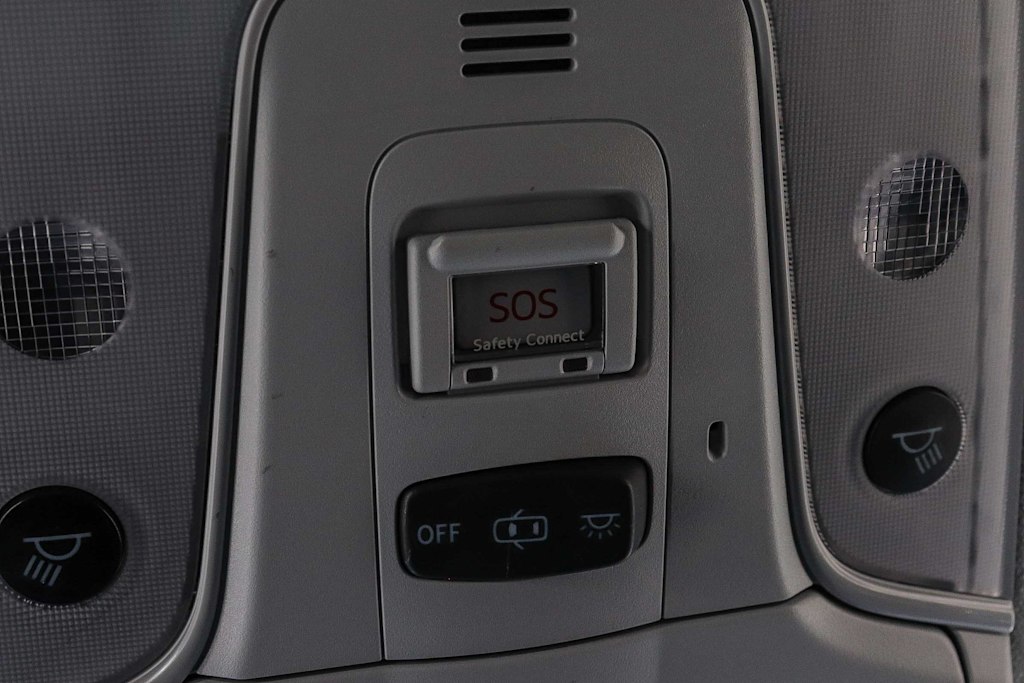 Thumbnail: 2020 Toyota Prius Prime - 34