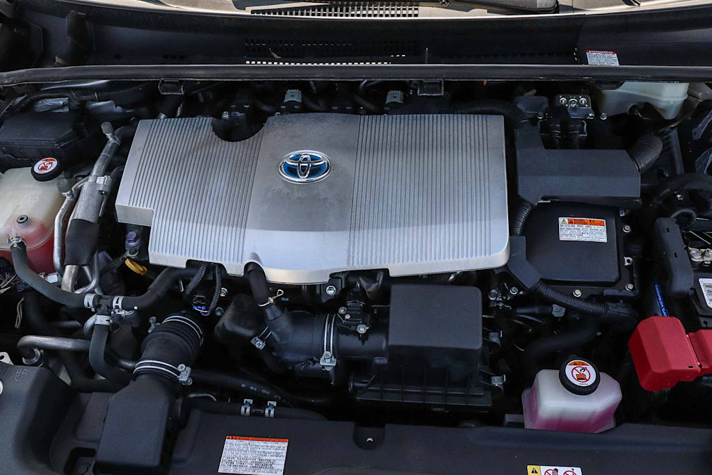Thumbnail: 2020 Toyota Prius Prime - 8