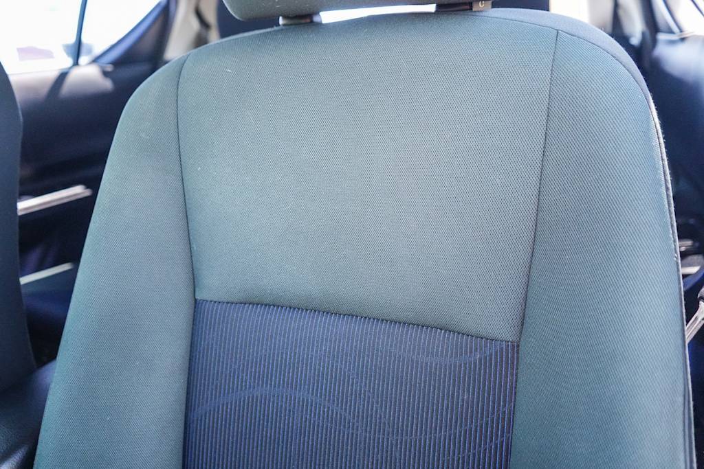 Thumbnail: 2015 Toyota Prius c - 25