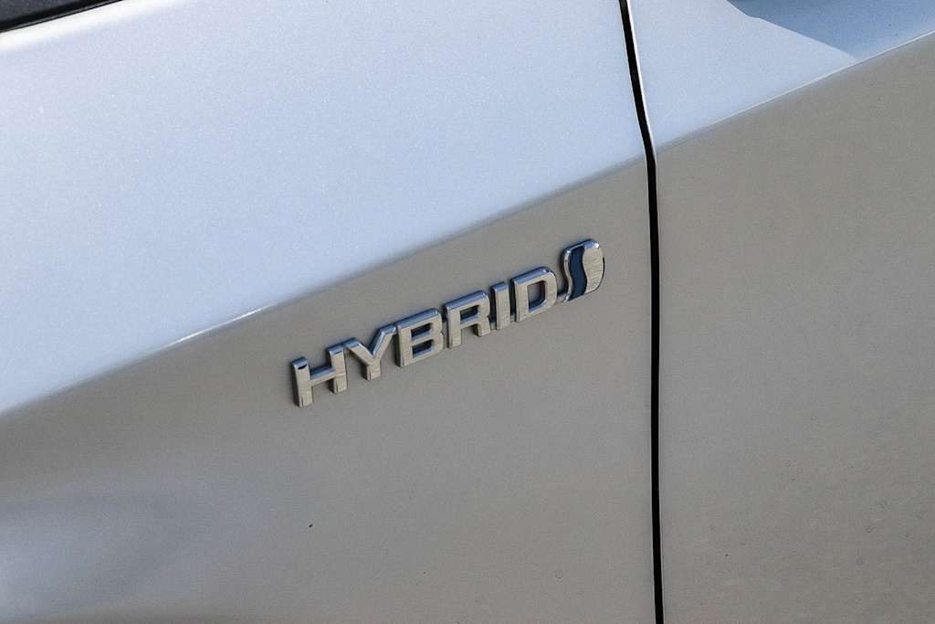 Thumbnail: 2014 Toyota Prius - 16