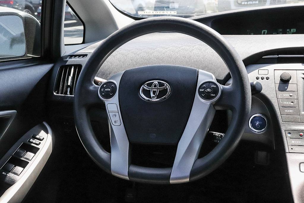 Thumbnail: 2014 Toyota Prius - 6