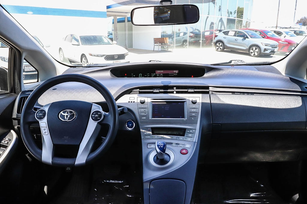 Thumbnail: 2014 Toyota Prius - 2