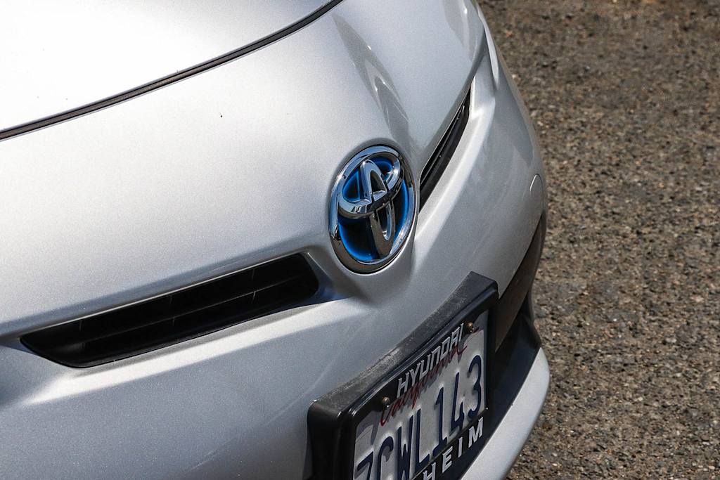 Thumbnail: 2014 Toyota Prius - 6