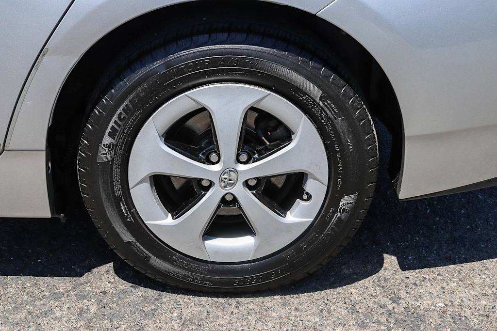 Thumbnail: 2014 Toyota Prius - 7