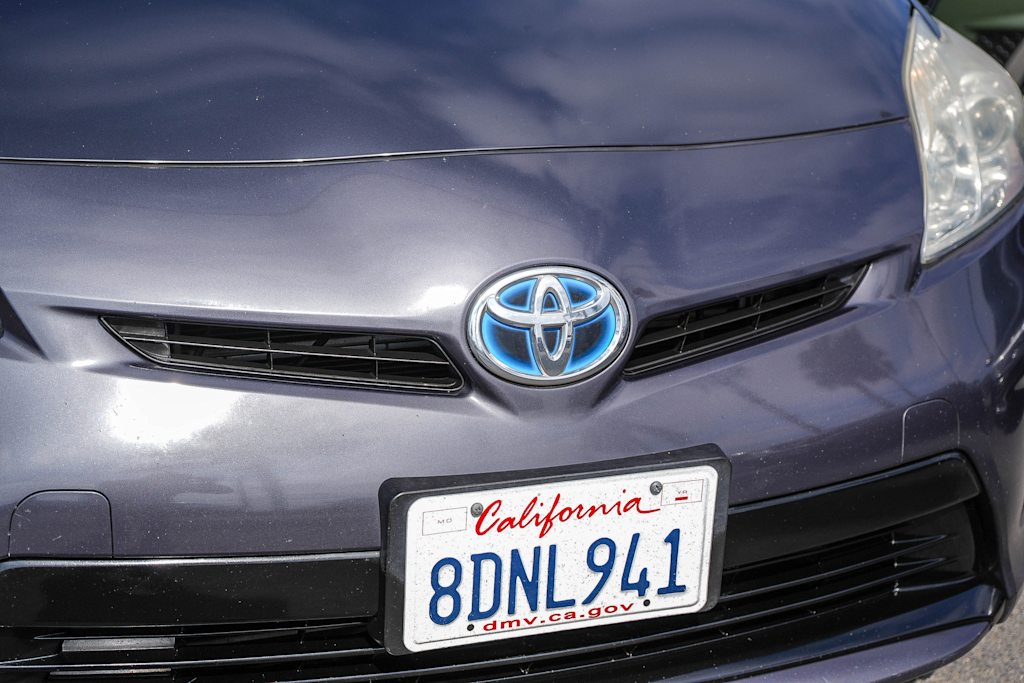 Thumbnail: 2015 Toyota Prius - 6
