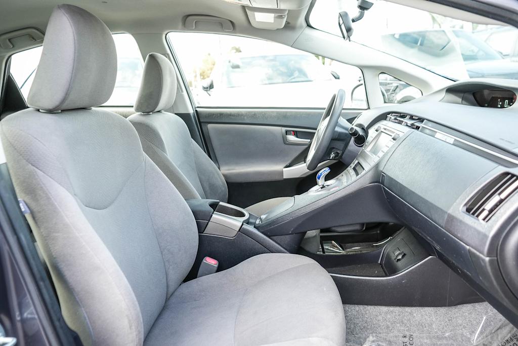 Thumbnail: 2015 Toyota Prius - 10
