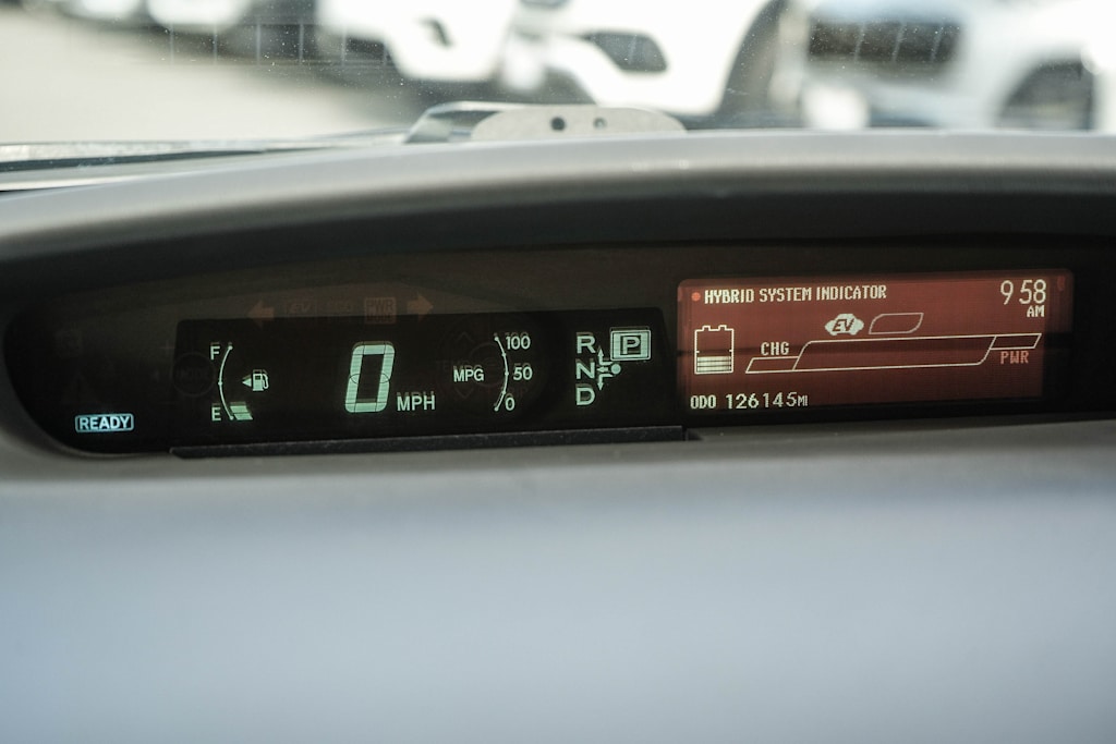 Thumbnail: 2015 Toyota Prius - 24