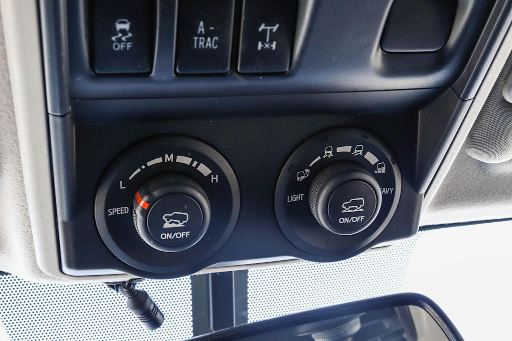 Thumbnail: 2019 Toyota 4Runner - 34