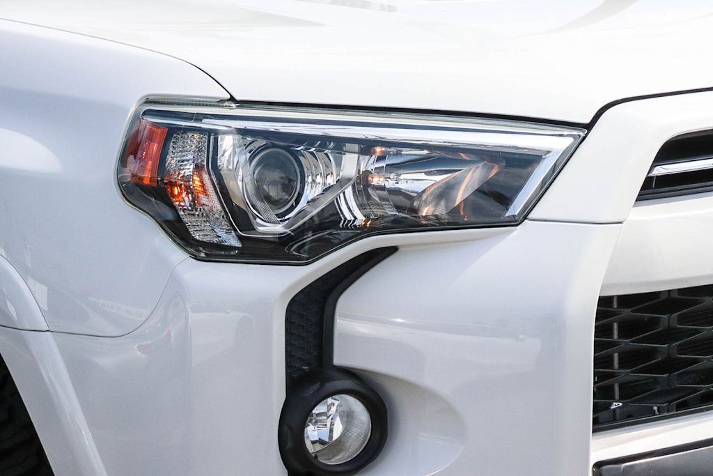 Thumbnail: 2020 Toyota 4Runner - 19