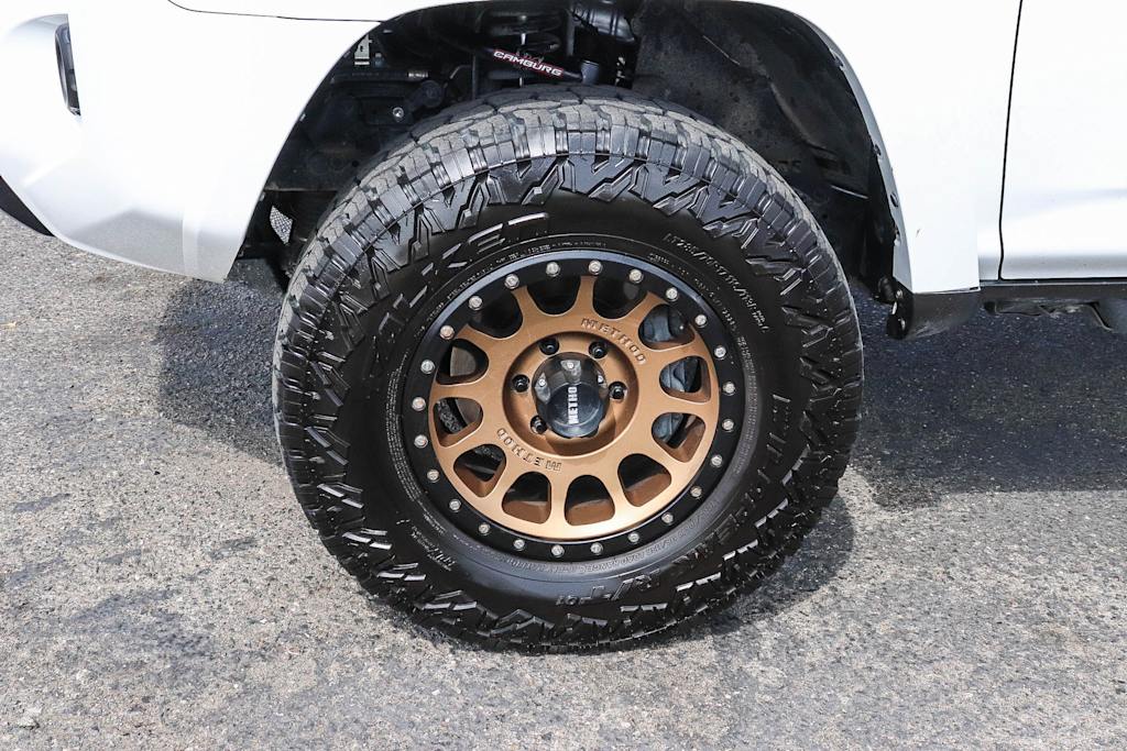 Thumbnail: 2020 Toyota 4Runner - 22