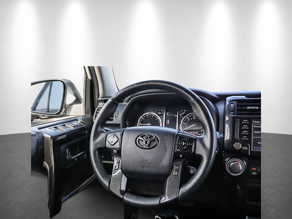 Thumbnail: 2020 Toyota 4Runner - 9