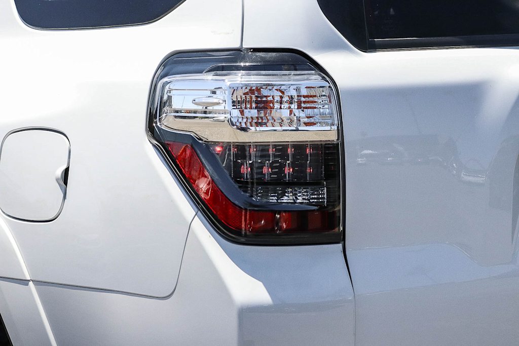 Thumbnail: 2024 Toyota 4Runner - 19