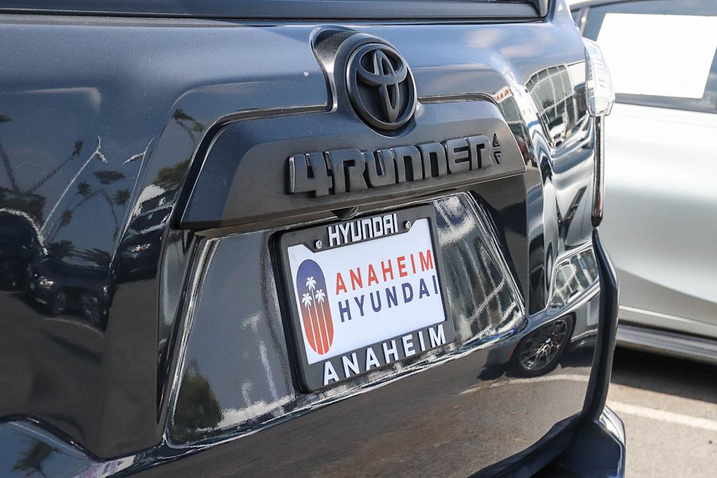 Thumbnail: 2024 Toyota 4Runner - 17