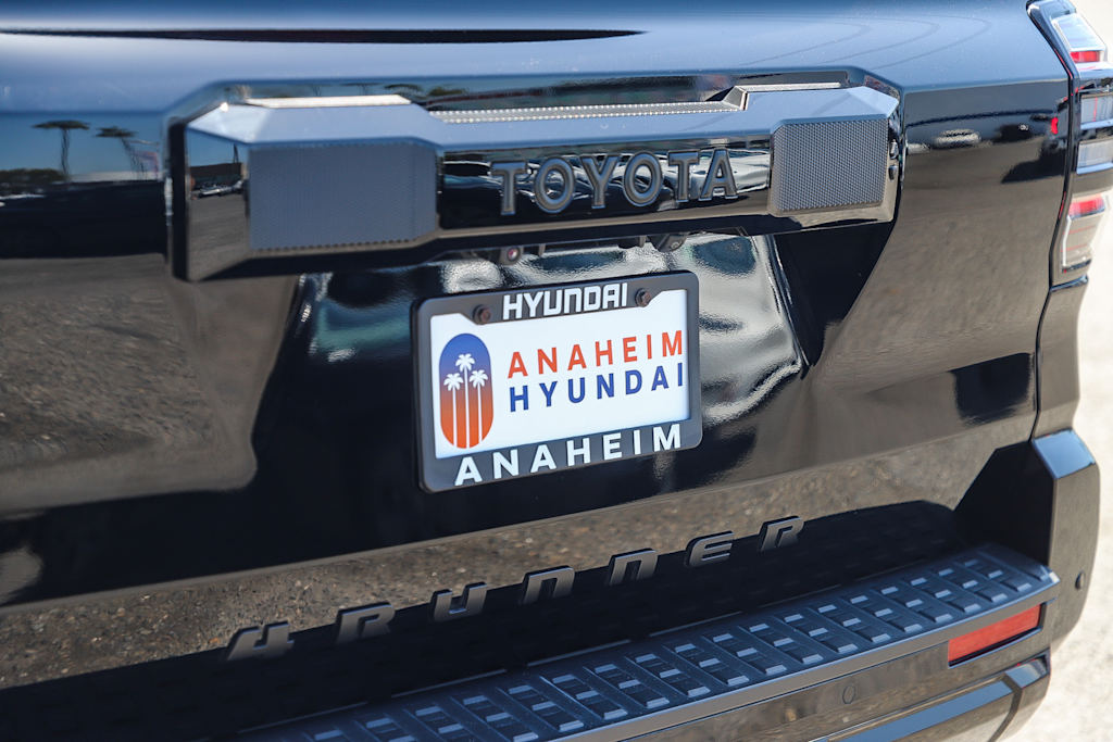 Thumbnail: 2025 Toyota 4Runner - 17