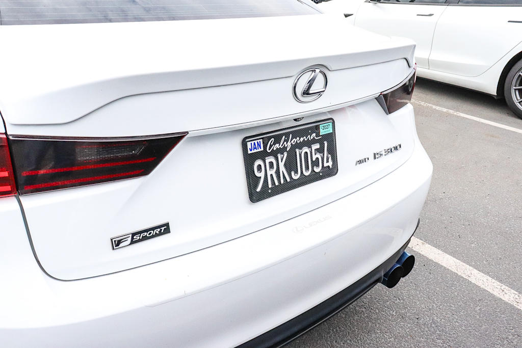 Thumbnail: 2016 Lexus IS - 14