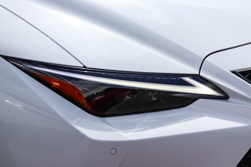 Thumbnail: 2024 Lexus ES - 18