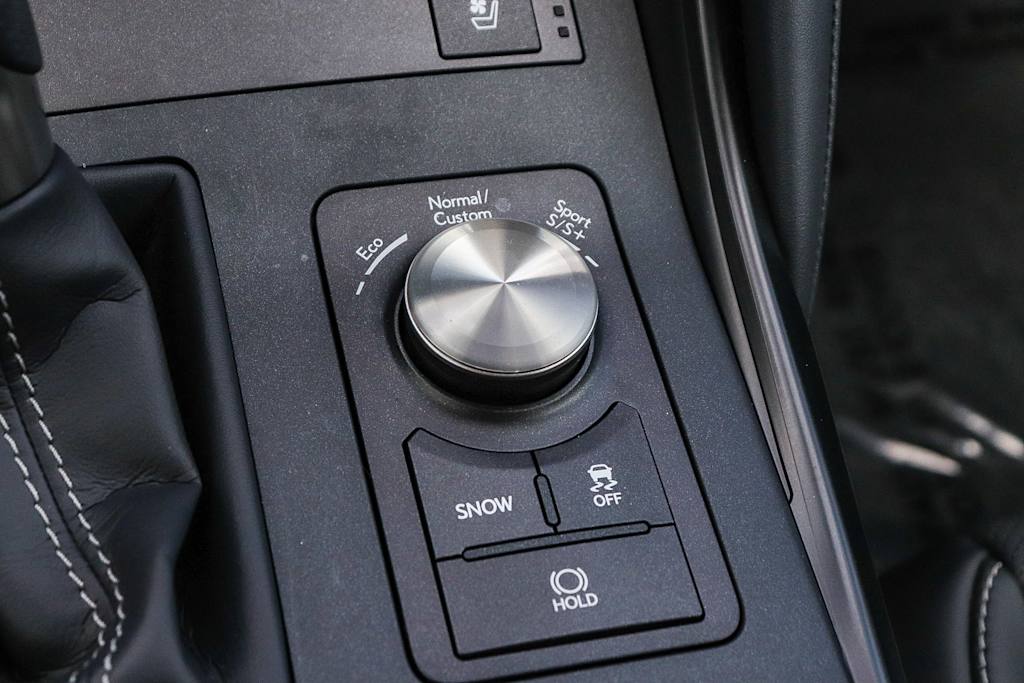 Thumbnail: 2024 Lexus ES - 32