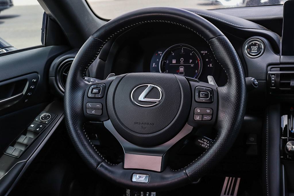 Thumbnail: 2024 Lexus ES - 9