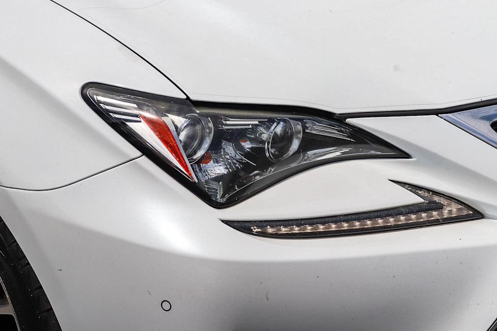 Thumbnail: 2017 Lexus RC - 23