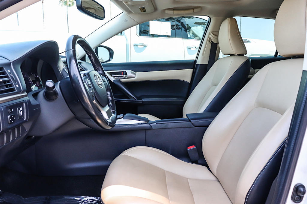 Thumbnail: 2017 Lexus CT - 11