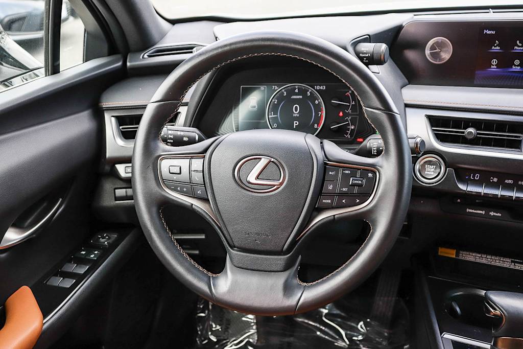 Thumbnail: 2022 Lexus UX - 9