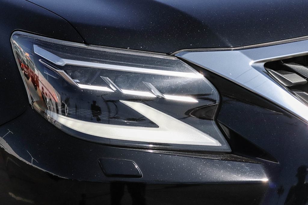 Thumbnail: 2021 Lexus GX - 18