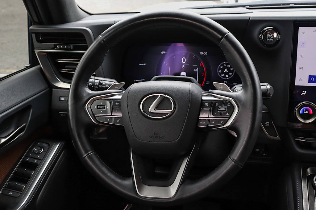 Thumbnail: 2025 Lexus ES - 9