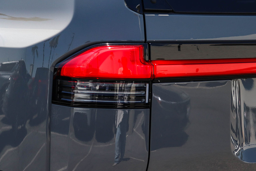 Thumbnail: 2026 Lexus ES - 6