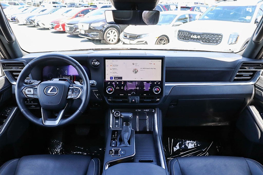 Thumbnail: 2026 Lexus ES - 2