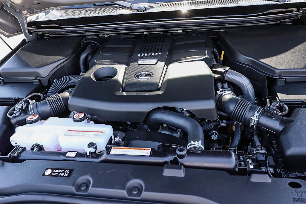 Thumbnail: 2026 Lexus ES - 8