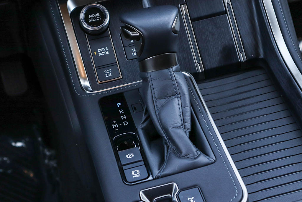 Thumbnail: 2026 Lexus ES - 14