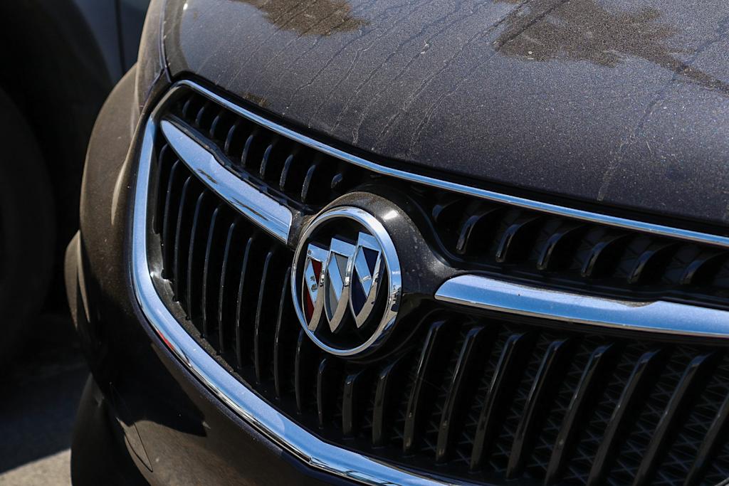 Thumbnail: 2021 Buick Encore - 3
