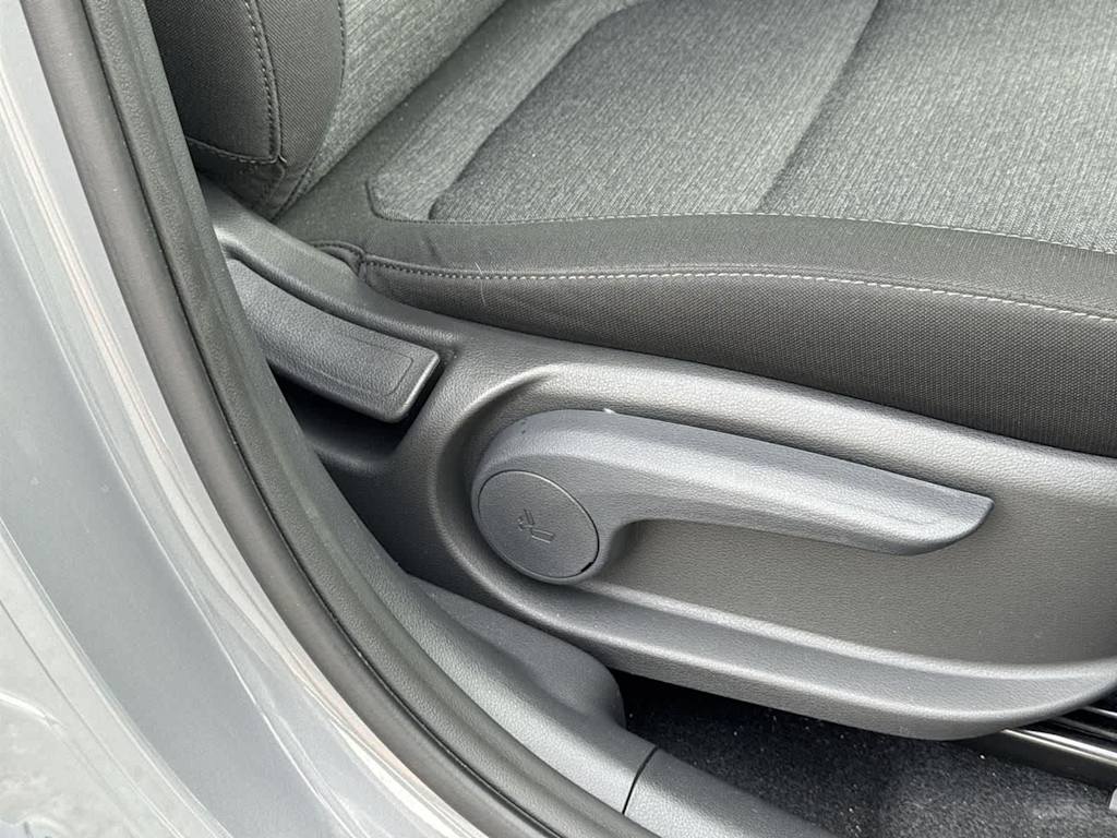 Thumbnail: 2023 Hyundai Kona - 32